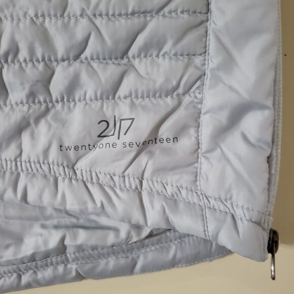 2117 twentyone seventeen of Sweden Women's Pearl Grey Padded Skirt - Picture 10 of 16